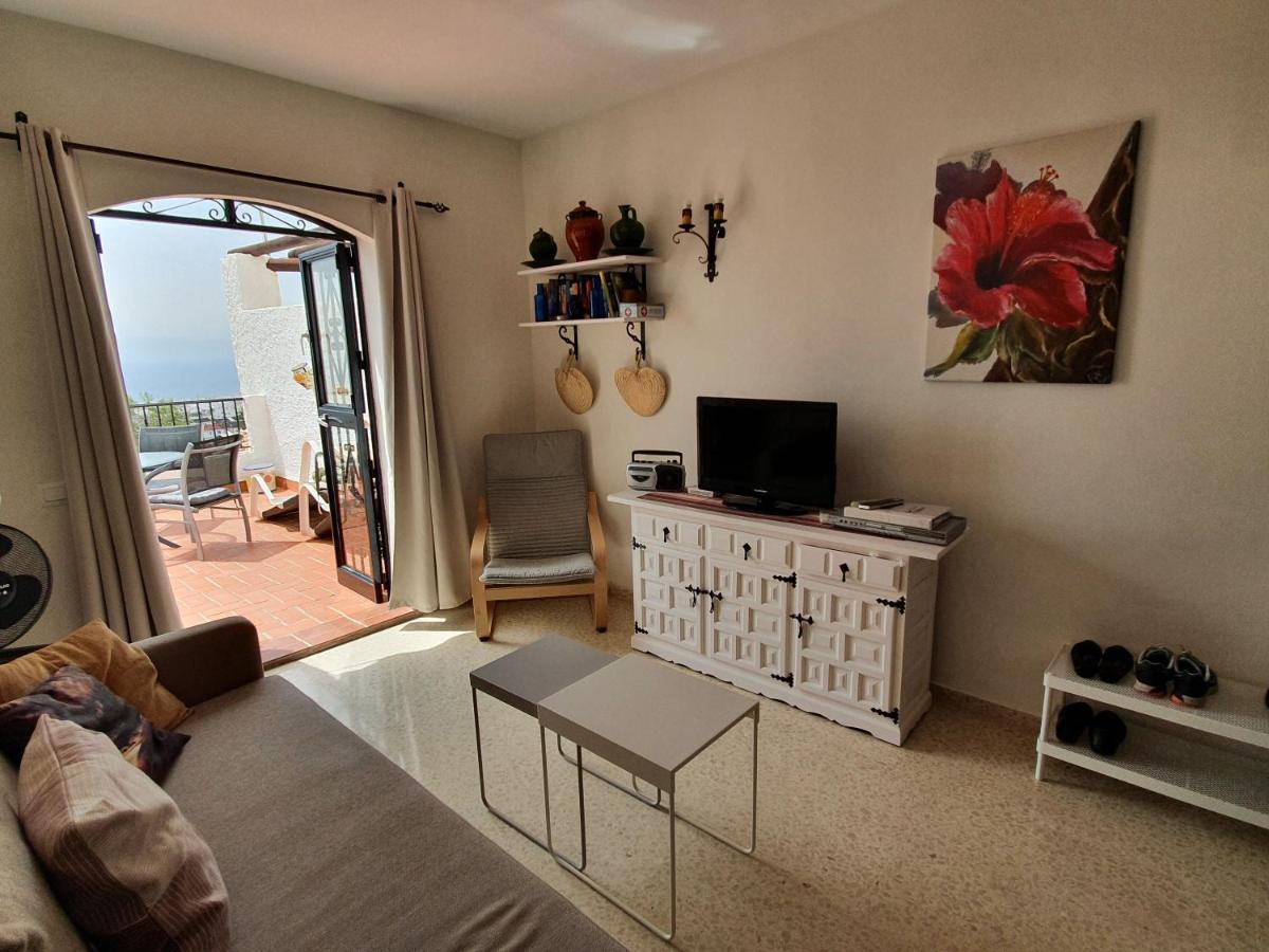 Capistrano Villa Нерха Екстериор снимка