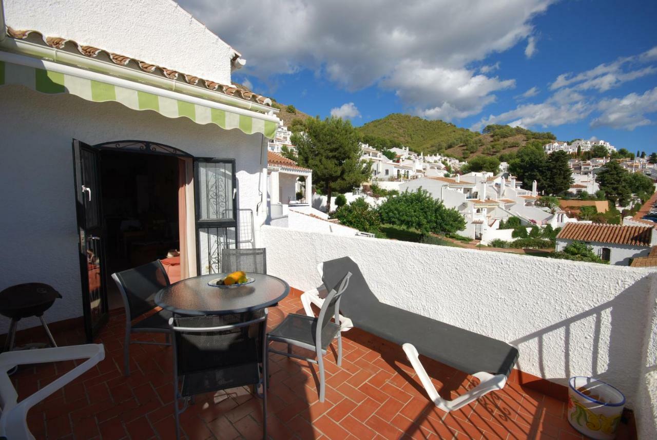 Capistrano Villa Нерха Екстериор снимка