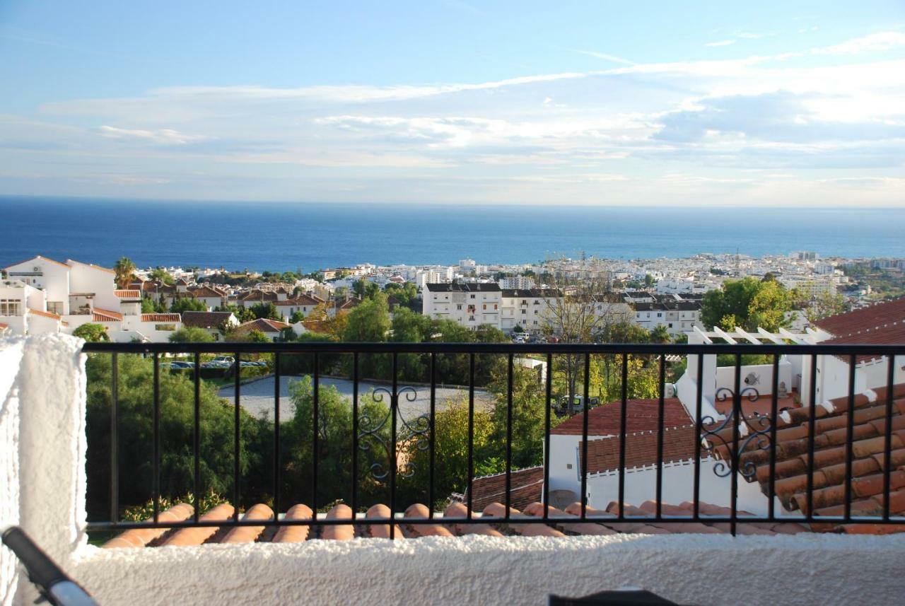 Capistrano Villa Нерха Екстериор снимка